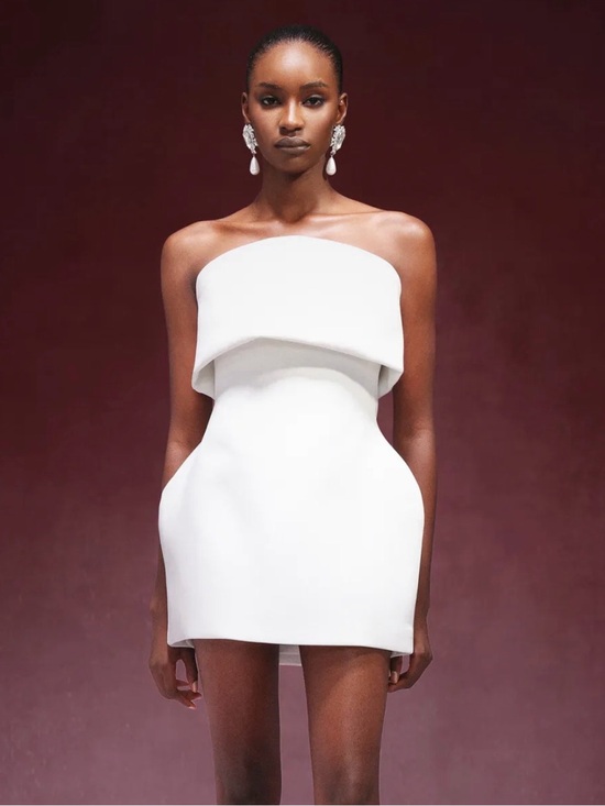 Bella Barnett Dresses & Skirts - NWT White Structural Dress Size Small Bella Barnett
